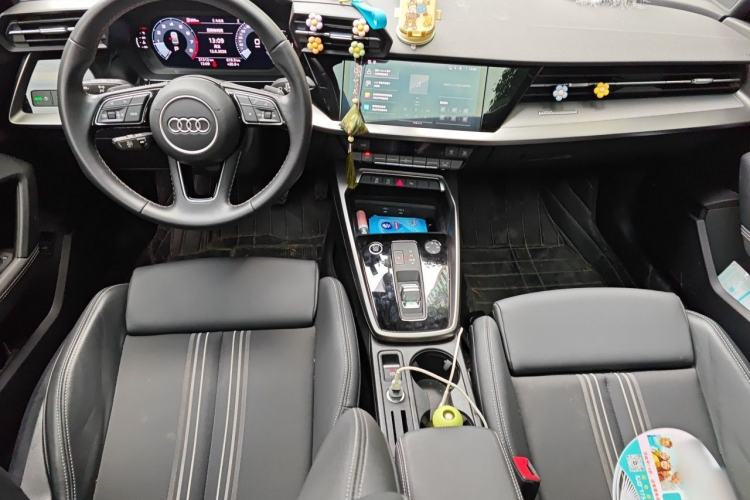 Used Audi A3 2023 Restyled A3L Limousine 35 TFSI Fashion Sport Edition Center Console