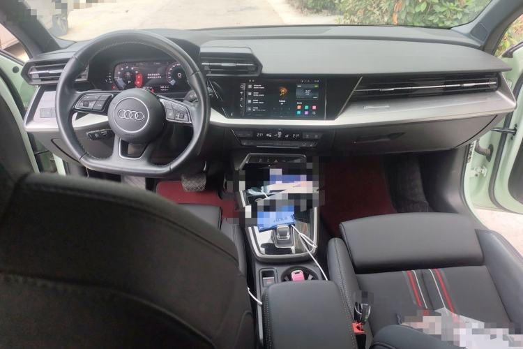 Used Audi A3 2023 Sportback 35 TFSI Fashionable Sports Model Center Console