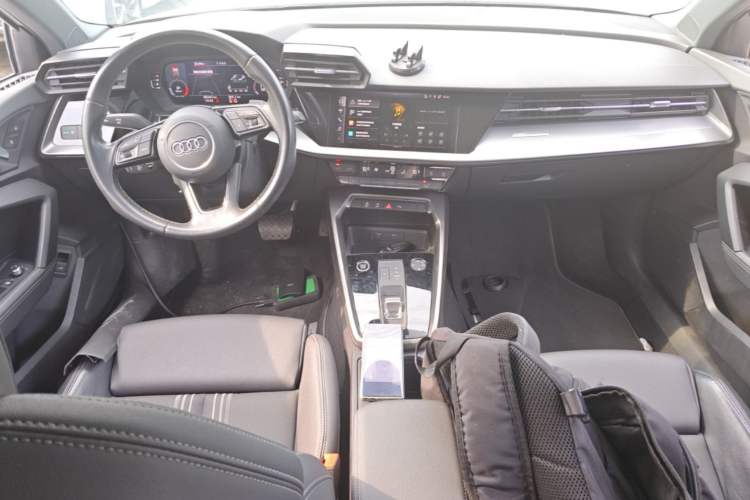 Used Audi A3 2023 Restyled A3L Limousine 35 TFSI Fashion Sport Edition Center Console