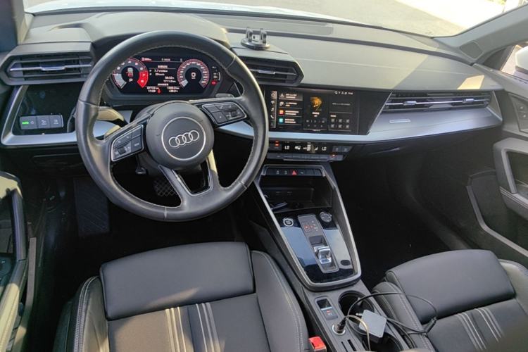 Used Audi A3 2023 Restyled A3L Limousine 35 TFSI Fashion Sport Edition Center Console