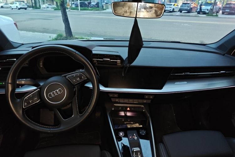 Used Audi A3 2023 Restyled A3L Limousine 35 TFSI Ambition Sport Edition Center Console