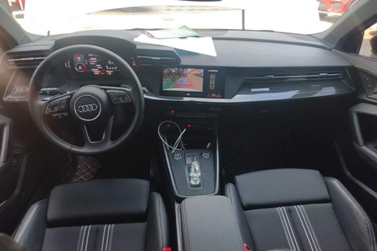 Used Audi A3 2023 Restyled A3L Limousine 35 TFSI Fashion Sport Edition Center Console