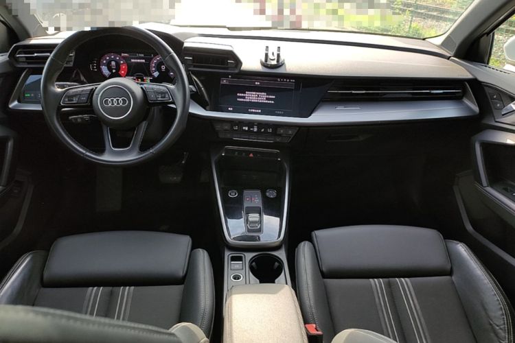 Used Audi A3 2023 Restyled A3L Limousine 35 TFSI Fashion Sport Edition Center Console