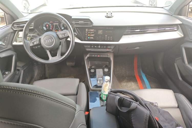 Used Audi A3 2023 Restyled A3L Limousine 35 TFSI Fashion Sport Edition Center Console