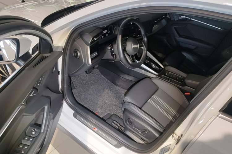 Used Audi A3 2023 A3L Limousine 35 TFSI Fashion Sport Model Driver Seat