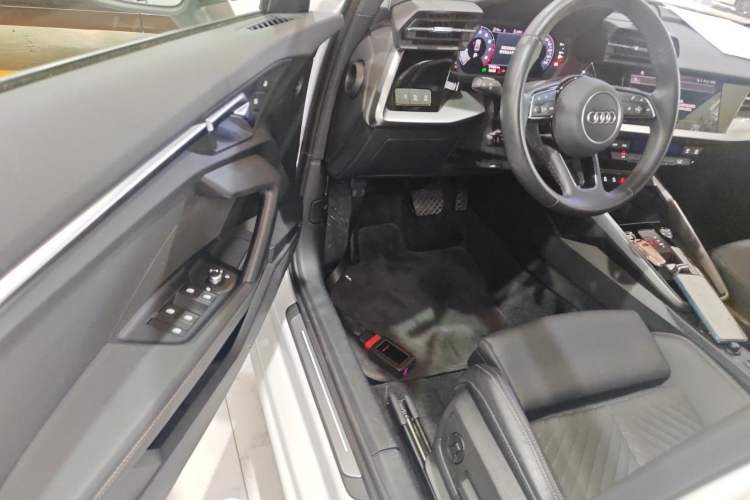 Used Audi A3 2023 A3L Limousine 35 TFSI Fashionable and Elegant Model Driver Seat