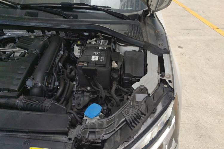 Used Audi A3 2023 Sportback 35 TFSI Fashionable Sports Model Engine Bay Left