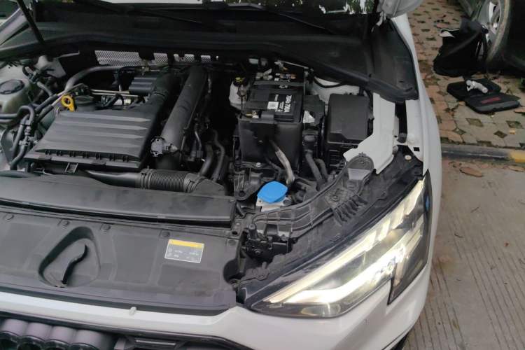 Used Audi A3 2023 Sportback 35 TFSI Fashionable Sports Model Engine Bay Left