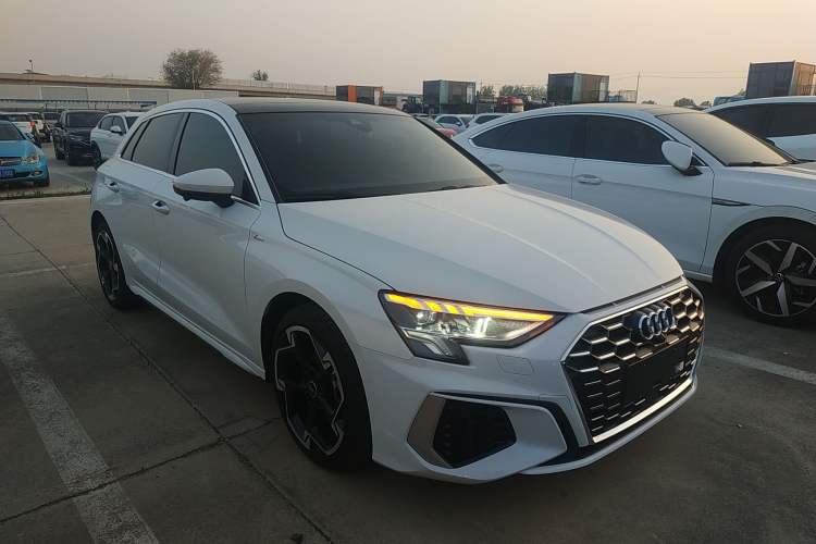 Used Audi A3 2023 Updated Sportback 35 TFSI Luxury Sports Edition Front Right 45 Deg