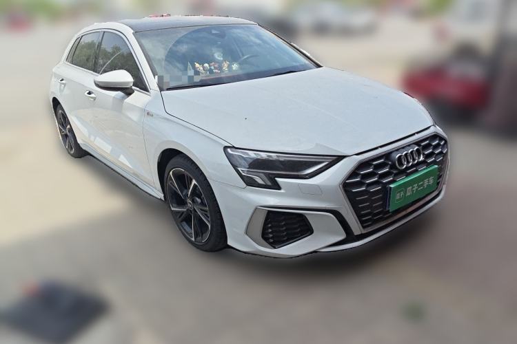 Used Audi A3 2023 Updated Sportback 35 TFSI Stylish Sports Type Front Right 45 Deg