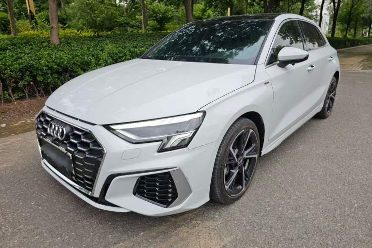 Used Audi A3 2023 Updated Sportback 35 TFSI Stylish Sports Type Guazi used car, China used car export, Used car for sale, Used  cars, Cheapest cars for sale