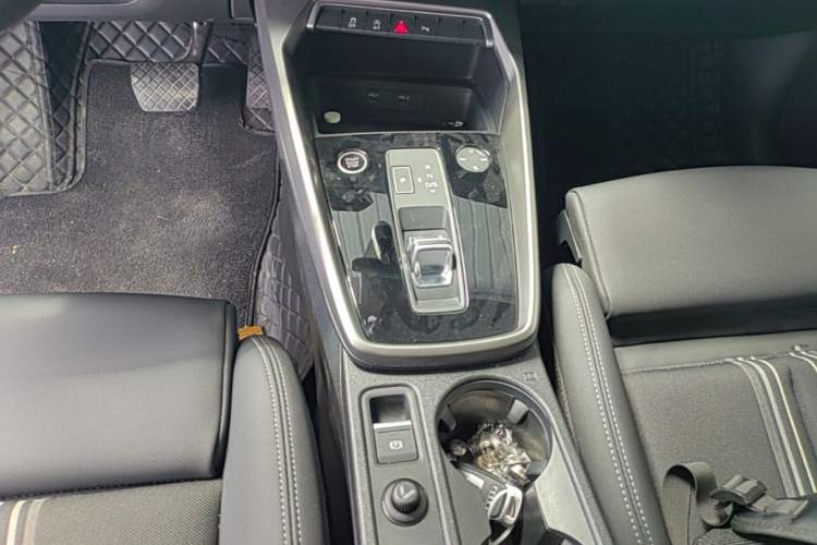 Used Audi A3 2023 A3L Limousine 35 TFSI Fashion Sport Model Gear Lever
