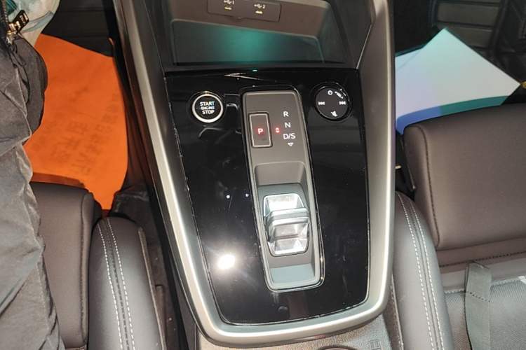 Used Audi A3 2023 Restyled A3L Limousine 35 TFSI Fashion Sport Edition Gear Lever