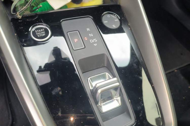 Used Audi A3 2023 Updated Sportback 35 TFSI Stylish Sports Type Gear Lever