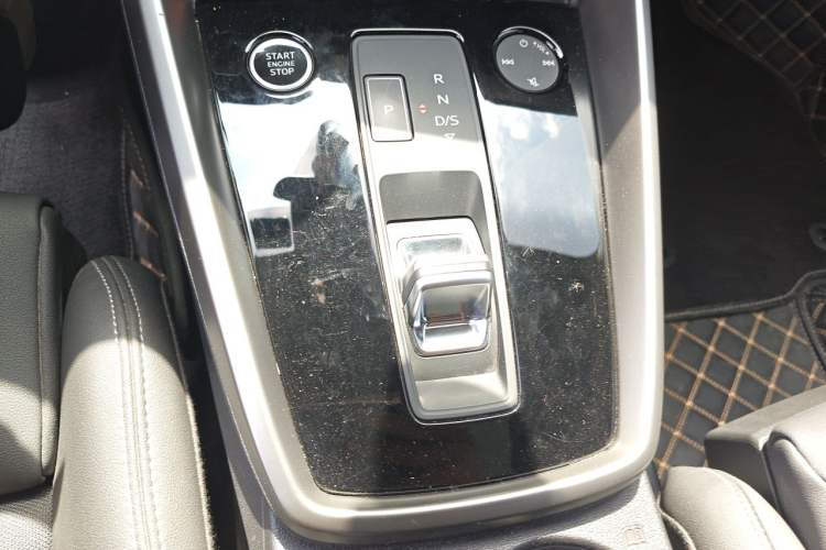 Used Audi A3 2023 Updated Sportback 35 TFSI Stylish Sports Type Gear Lever