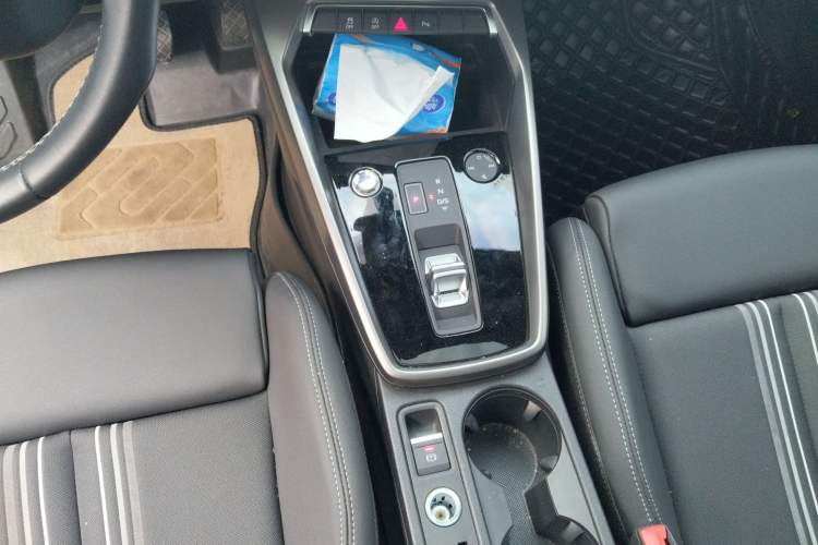 Used Audi A3 2023 Restyled A3L Limousine 35 TFSI Fashion Sport Edition Gear Lever
