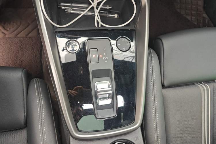 Used Audi A3 2023 Sportback 35 TFSI Fashionable Sports Model Gear Lever