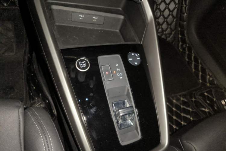 Used Audi A3 2023 Restyled A3L Limousine 35 TFSI Fashion Sport Edition Gear Lever