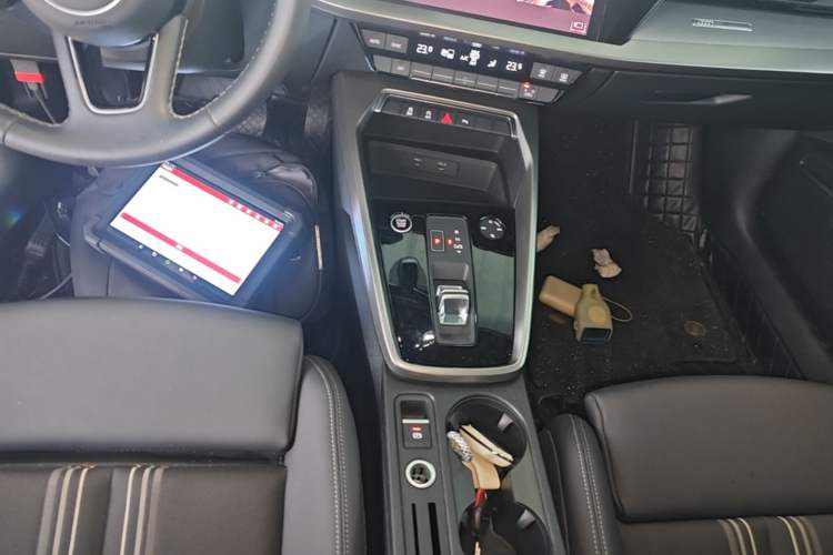 Used Audi A3 2023 Updated Sportback 35 TFSI Stylish Sports Type Gear Lever