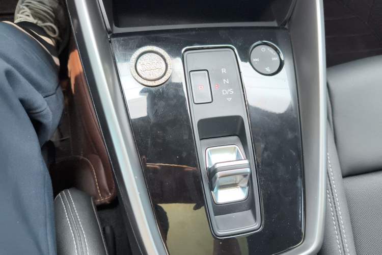 Used Audi A3 2023 Sportback 35 TFSI Fashionable Sports Model Gear Lever