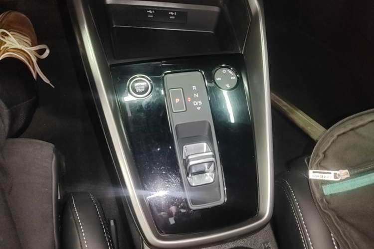 Used Audi A3 2023 Sportback 35 TFSI Ambition Sport Edition Gear Lever