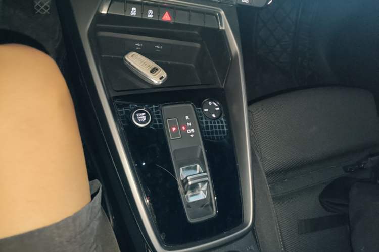 Used Audi A3 2023 Restyled Sportback 35 TFSI Advanced Style Edition Gear Lever