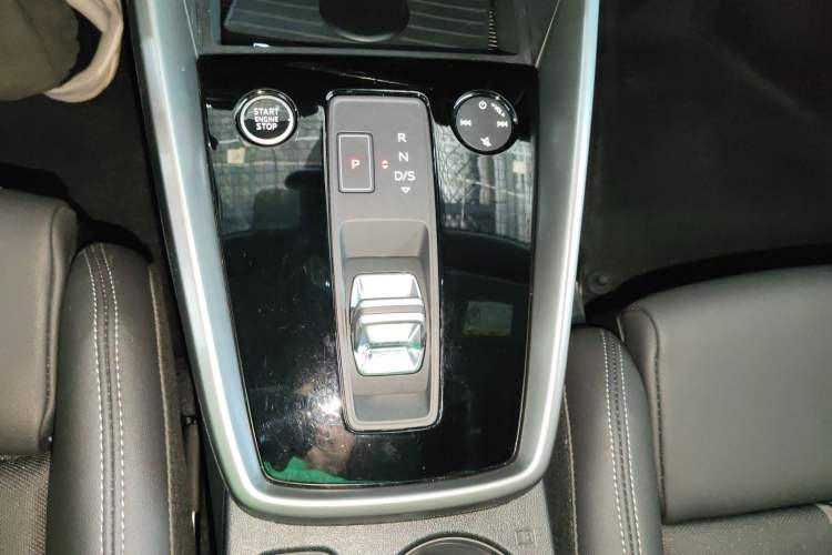Used Audi A3 2023 Restyled A3L Limousine 35 TFSI Fashion Sport Edition Gear Lever