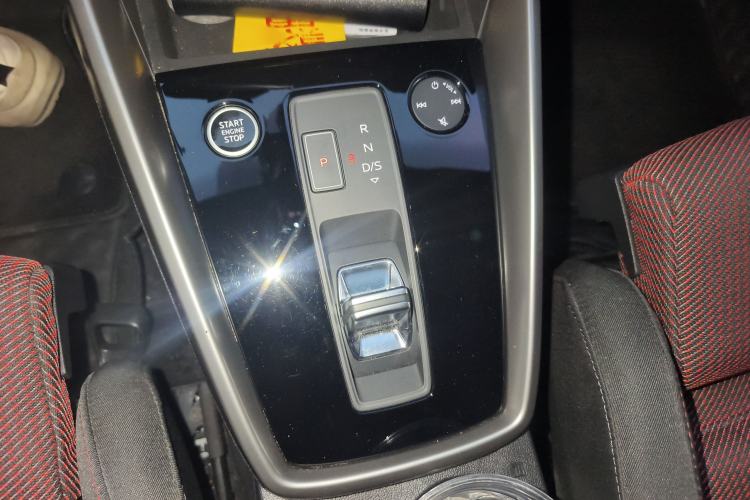 Used Audi A3 2023 Restyled A3L Limousine 35 TFSI Ambition Sport Edition Gear Lever