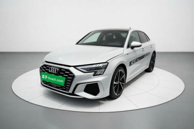Ojetý Audi A3 2023 Sportback 35 TFSI Fashionable Sports Model