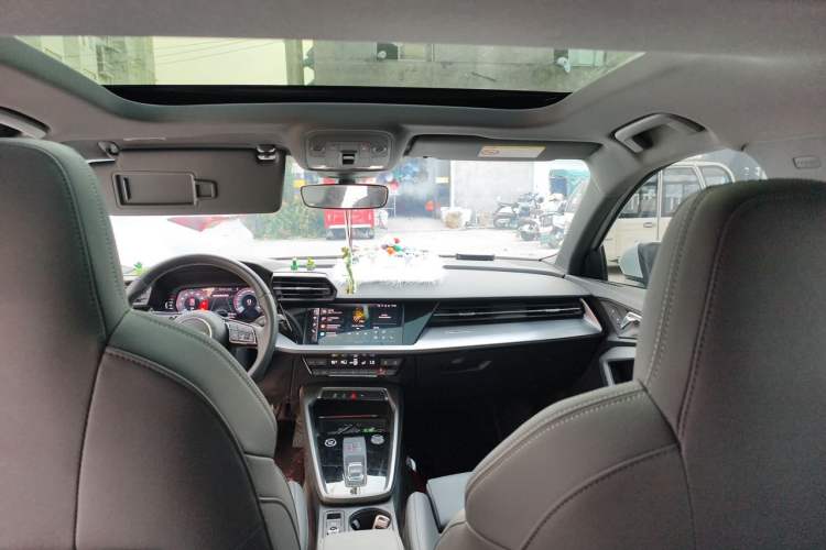 Used Audi A3 2023 Restyled A3L Limousine 35 TFSI Fashion Sport Edition Headliner