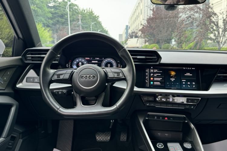 Used Audi A3 2023 Restyled A3L Limousine 35 TFSI Fashion Sport Edition Interior 1