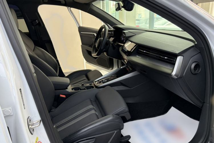 Used Audi A3 2023 A3L Limousine 35 TFSI Fashion Sport Model Interior 3