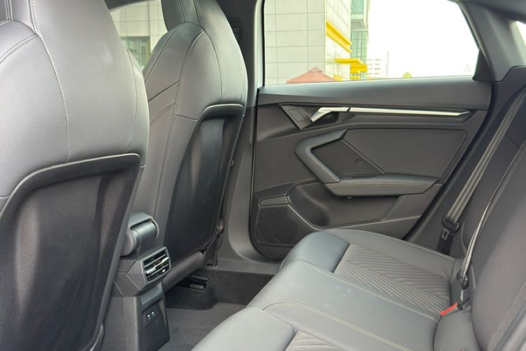 Used Audi A3 2023 A3L Limousine 35 TFSI Fashionable and Elegant Model Interior 4