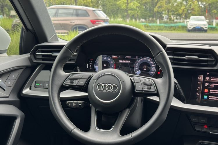 Used Audi A3 2023 Restyled A3L Limousine 35 TFSI Fashion Sport Edition Interior 8