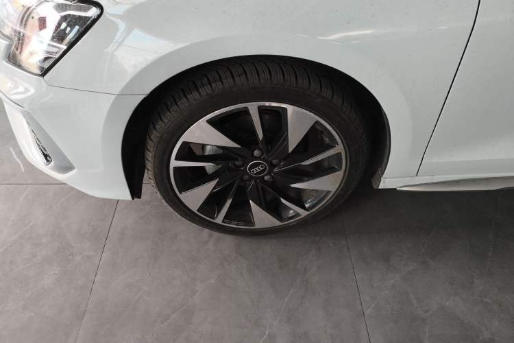 Used Audi A3 2023 Restyled A3L Limousine 35 TFSI Fashion Sport Edition Left Front Wheel Hub