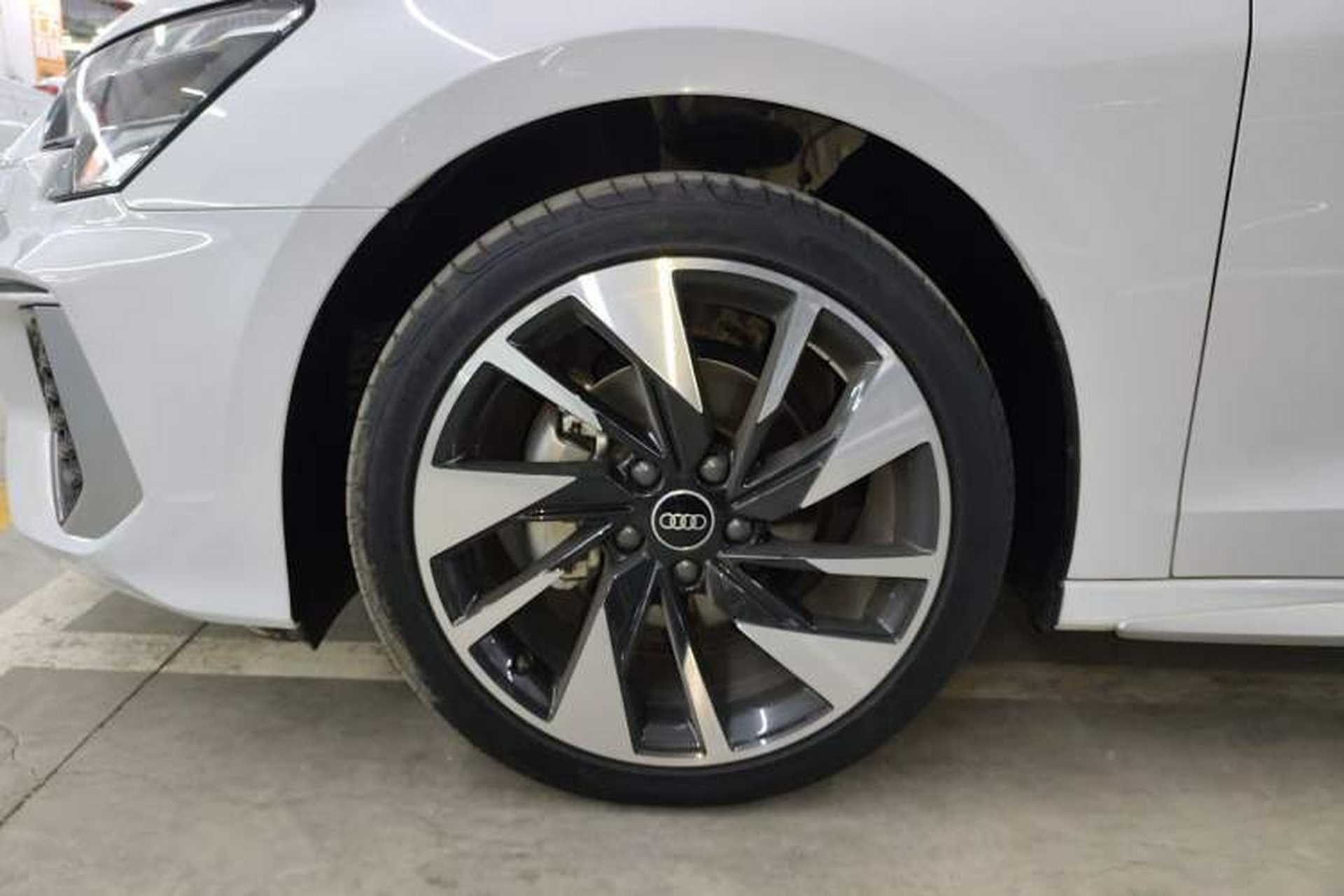 Used Audi A3 2023 Restyled A3L Limousine 35 TFSI Fashion Sport Edition Left Front Wheel Hub
