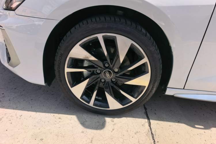 Used Audi A3 2023 A3L Limousine 35 TFSI Progressive Sport Edition Left Front Wheel Hub
