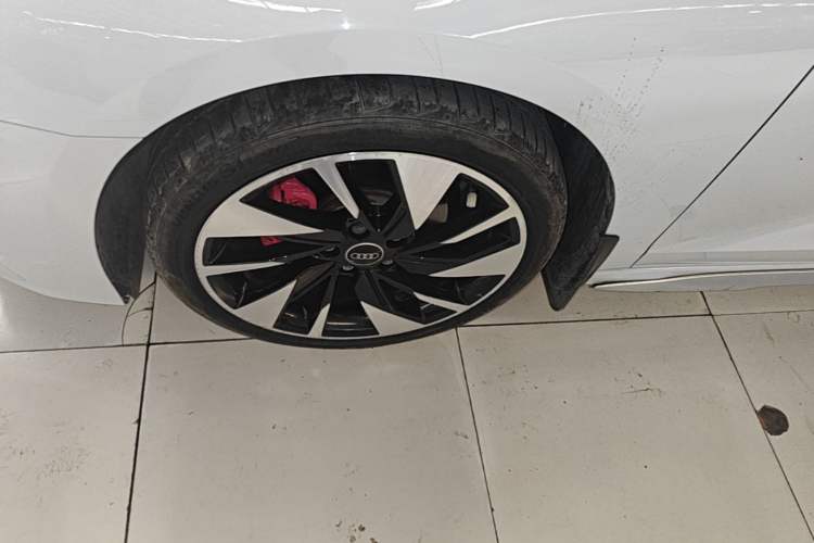 Used Audi A3 2023 Restyled A3L Limousine 35 TFSI Fashion Sport Edition Left Front Wheel Hub