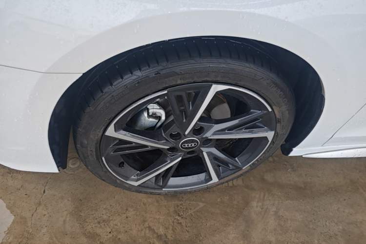 Used Audi A3 2023 Updated Sportback 35 TFSI Stylish Sports Type Left Front Wheel Hub