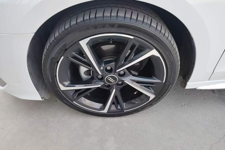 Used Audi A3 2023 Updated Sportback 35 TFSI Stylish Sports Type Left Front Wheel Hub