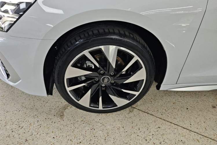 Used Audi A3 2023 Restyled A3L Limousine 35 TFSI Fashion Sport Edition Left Front Wheel Hub
