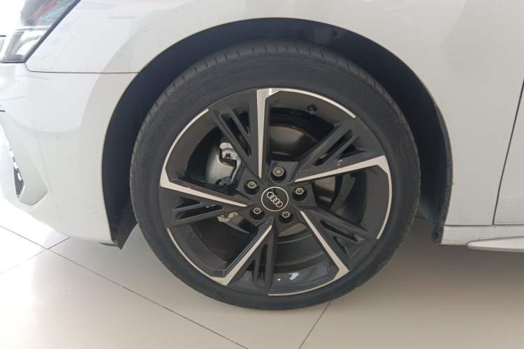 Used Audi A3 2023 Updated Sportback 35 TFSI Stylish Sports Type Left Front Wheel Hub