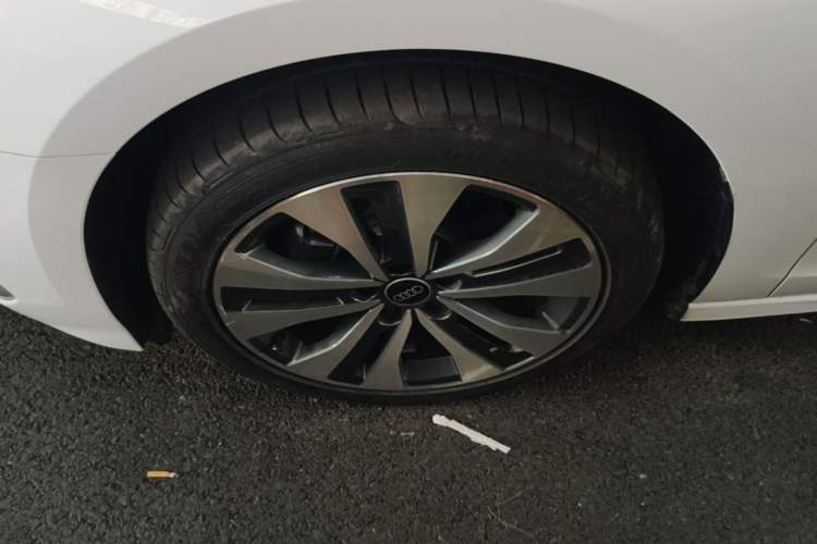 Used Audi A3 2023 Restyled Sportback 35 TFSI Advanced Style Edition Left Front Wheel Hub