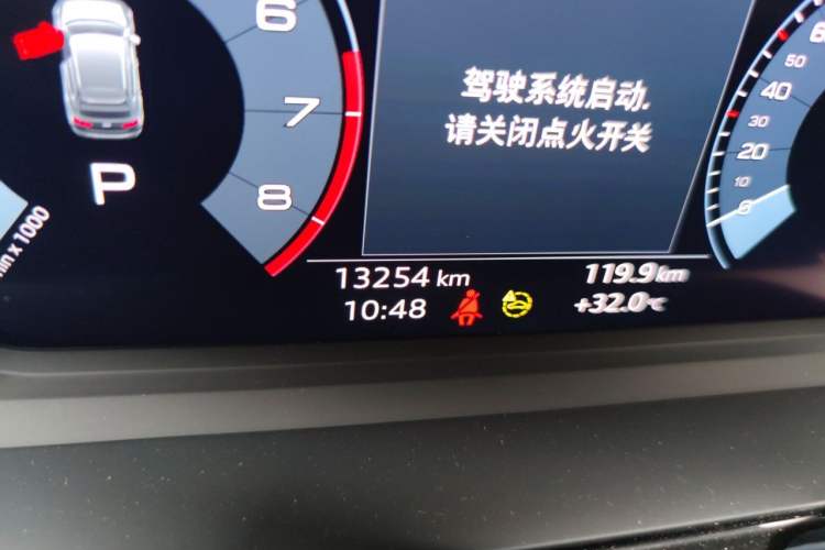 Used Audi A3 2023 Sportback 35 TFSI Fashionable Sports Model Odometer Close Up