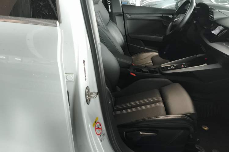 Used Audi A3 2023 Restyled A3L Limousine 35 TFSI Fashion Sport Edition Right Front Seat