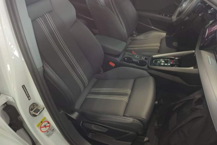 Used Audi A3 2023 A3L Limousine 35 TFSI Fashion Sport Model Right Front Seat
