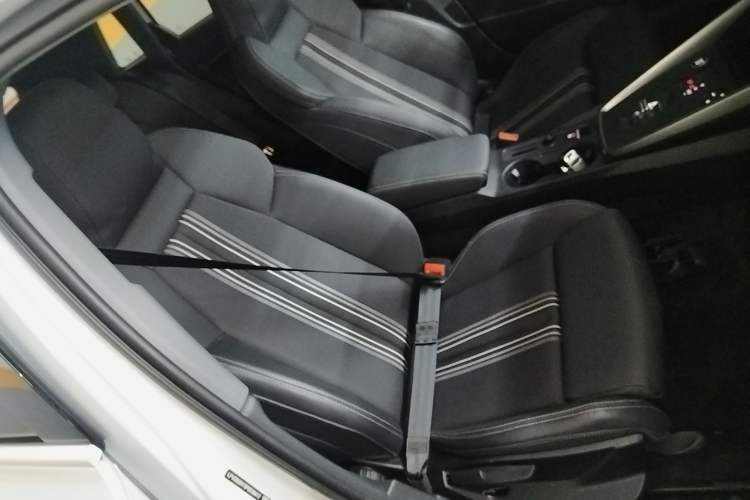 Used Audi A3 2023 Updated Sportback 35 TFSI Stylish Sports Type Right Front Seat