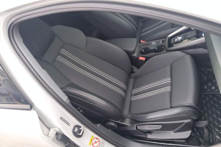 Used Audi A3 2023 Restyled A3L Limousine 35 TFSI Fashion Sport Edition Right Front Seat