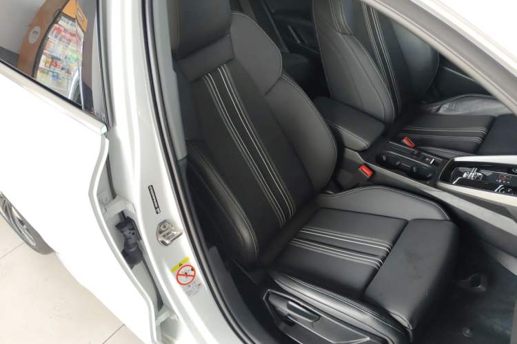 Used Audi A3 2023 Restyled A3L Limousine 35 TFSI Fashion Sport Edition Right Front Seat