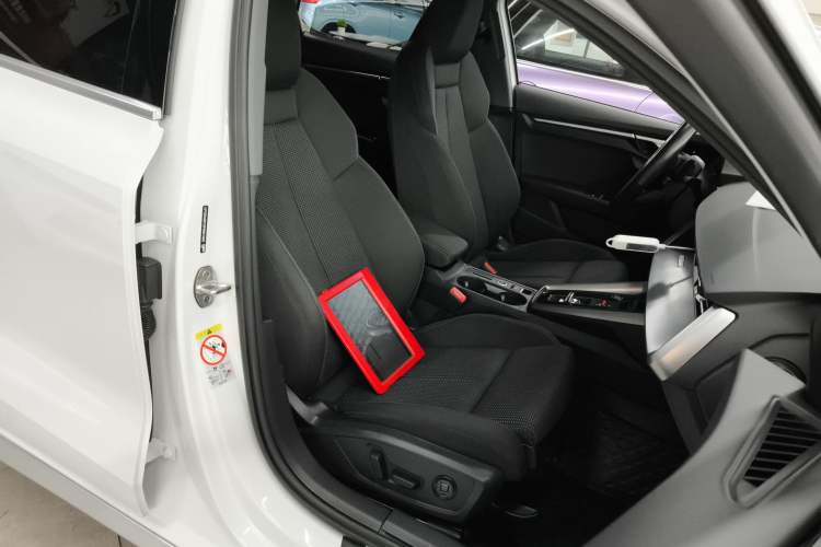 Used Audi A3 2023 A3L Limousine 35 TFSI Progressive Sport Edition Right Front Seat